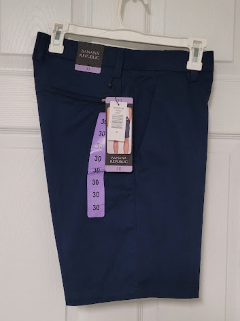 NEW W/ Tags Men's Navy Banana Republic shorts-Size 30" Waist-Smart Tailored Look
